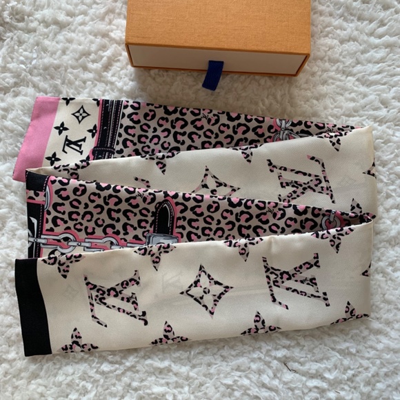 LOUIS VUITTON WILD AT HEART BANDEAU - M00418 - Picture 2 of 15